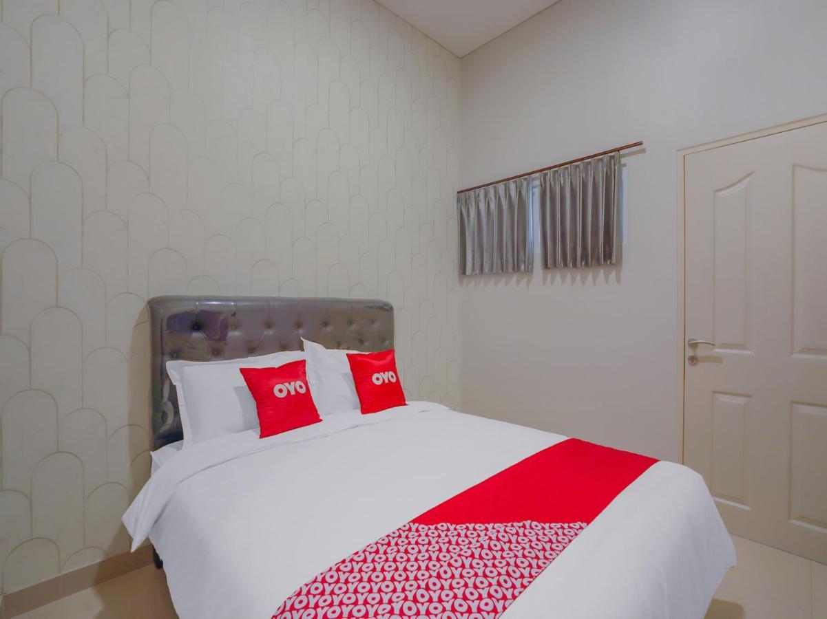 סוראבאיה Super Oyo Capital O 90336 Olive Guest House מראה חיצוני תמונה